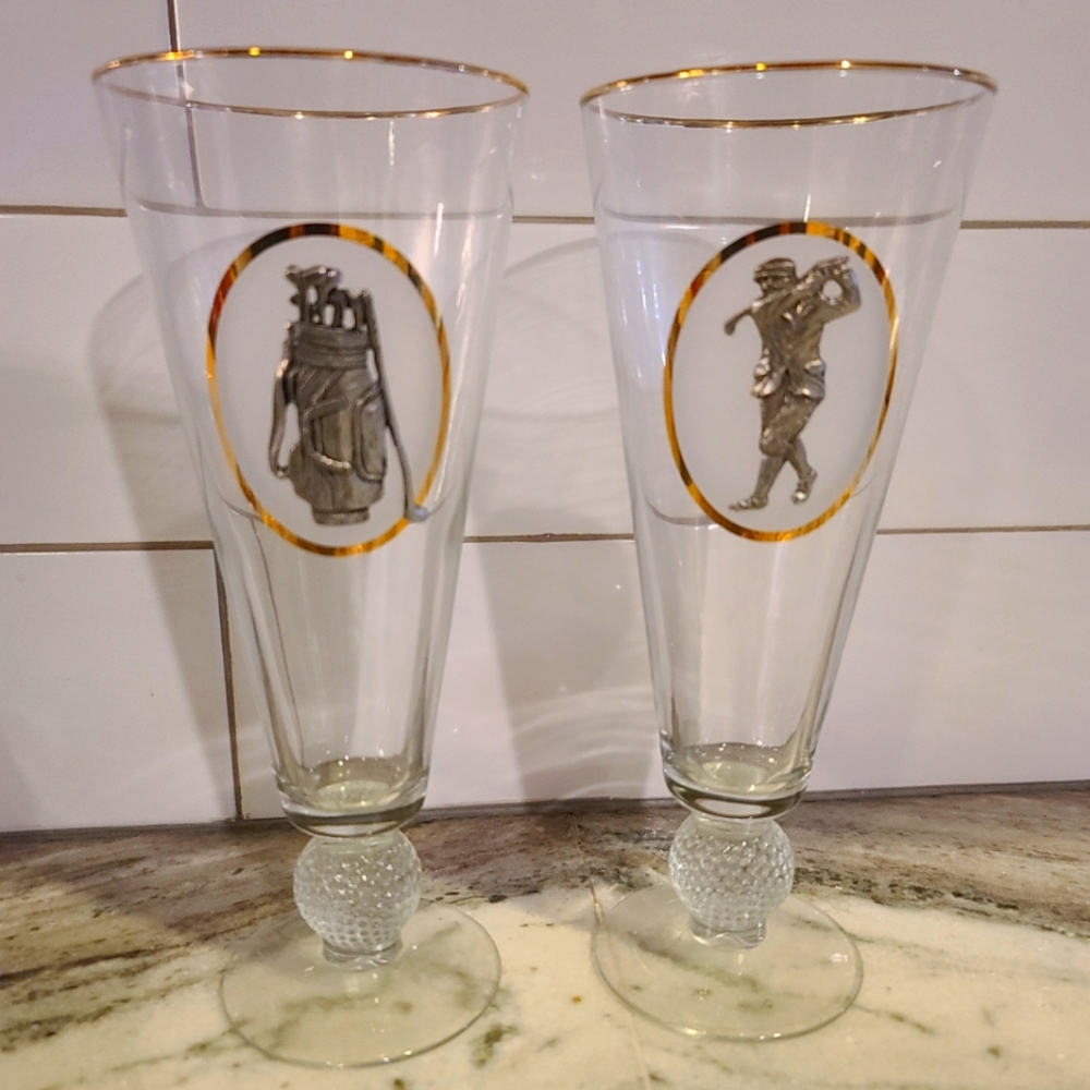 2 Pilsner Beer Glass with 3D Pewter Golfer,  Golf Bag & Golf Ball Accents